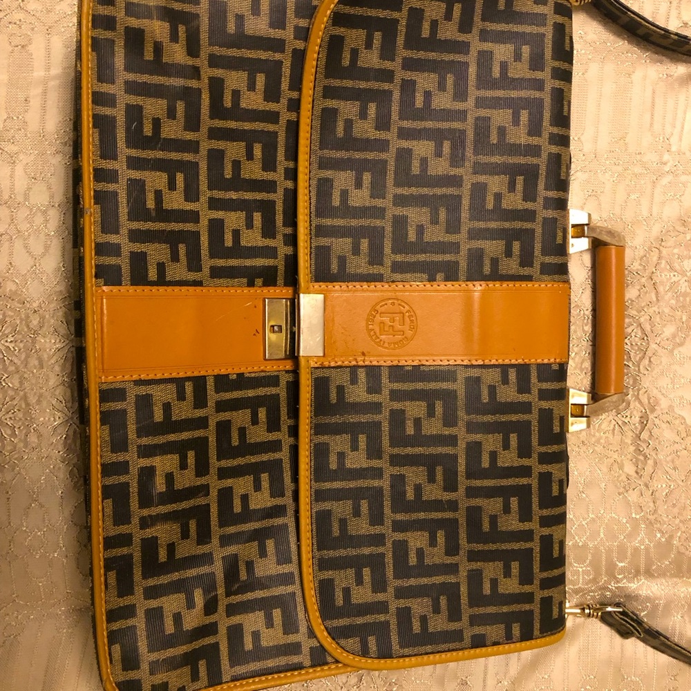 Fendi laptop Bag - 3 compartments - very good condition